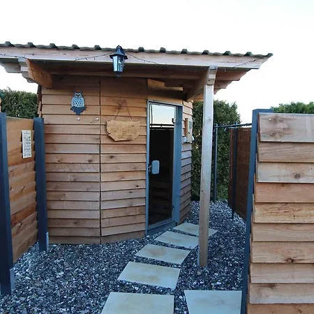 Reetdach_ferienhaus Mit Terrasse *